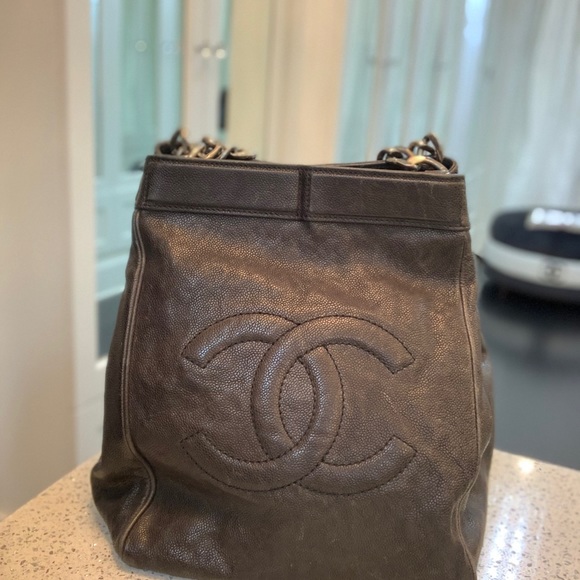 100% Authentic Chanel bag. - Picture 2 of 6